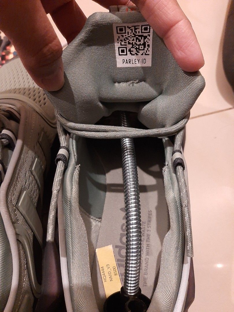 Original Adidas NMD_V3 HQ4444 (Category: Sneakers & Footwear) located in Makati City. Submitted by avadaaaaaa (Listing ID 1465003618, Image 1). Description: Size US 8.5 Silver Green/Carbon/Grey Four Tatlong beses palang po nagamit sayang Original adidas No box po scan niyo nalang qr para ma Ic Binili ko po ito sa rockwell makati.
