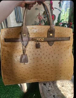 (Category: ) located in . Submitted by sherockxx (Listing ID 1465104747, Image 1). Description: .