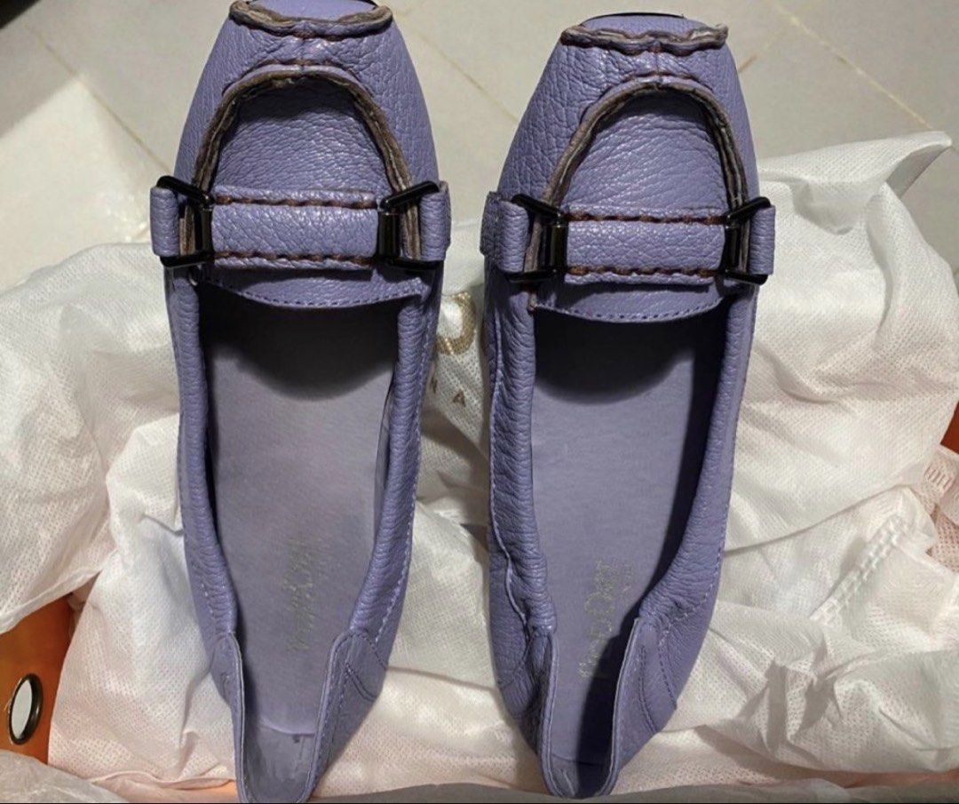 Pabder loafers (Category: Loafers) located in Manila. Submitted by bwshoppe (Listing ID 1465044469, Image 1). Description: Good as new in box 50% off its SRP.