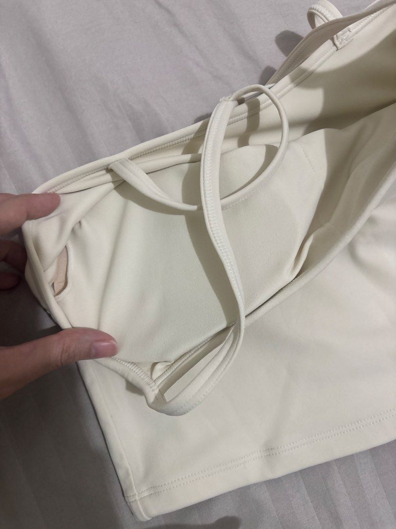Padded Active Top (Category: Sleeveless) located in Caloocan City. Submitted by tineq (Listing ID 1465077552, Image 3). Description: Color: Cream White RFS: Bought from China online but too small for me. .