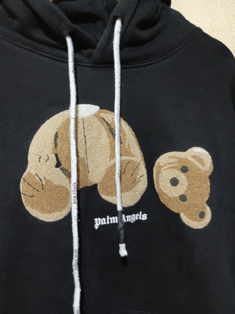Palm Angels (Category: Activewear) located in San Pablo. Submitted by thriftyjd (Listing ID 1465064990, Image 2). Description: Dimes: L29 x W28 Condition/color rate: 9/10 need wash.