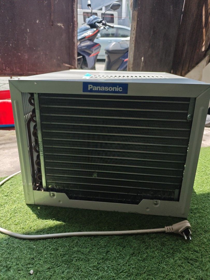 Panasonic 0.5 Window Type (Category: Air Conditioning and Heating) located in Manila. Submitted by mcjansen (Listing ID 1464993683, Image 1). Description: Non- Inverter No Issue RFS : Lilipat na apartment di na madadala.