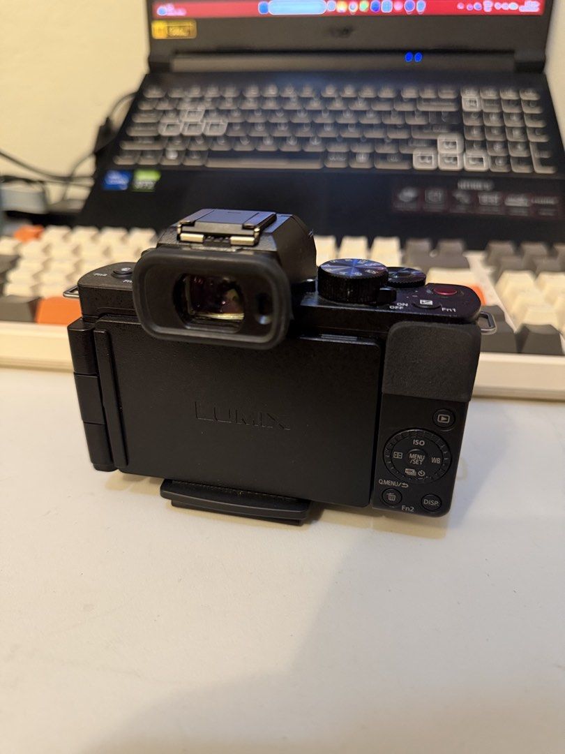 Panasonic Lumix G100 (Category: Cameras) located in Paranaque City. Submitted by cbctiongson_ (Listing ID 1465108913, Image 3). Description: 📸 FOR SALE: Panasonic Lumix G100 Selling my Panasonic Lumix G100 — compact, lightweight, and perfect for content creation, travel, photography, and vlogging. ✨ Highlights: • Excellent image & video quality • Compact and lightweight body • Great for vlogging and travel • Flip-out touchscreen • 4K video recor