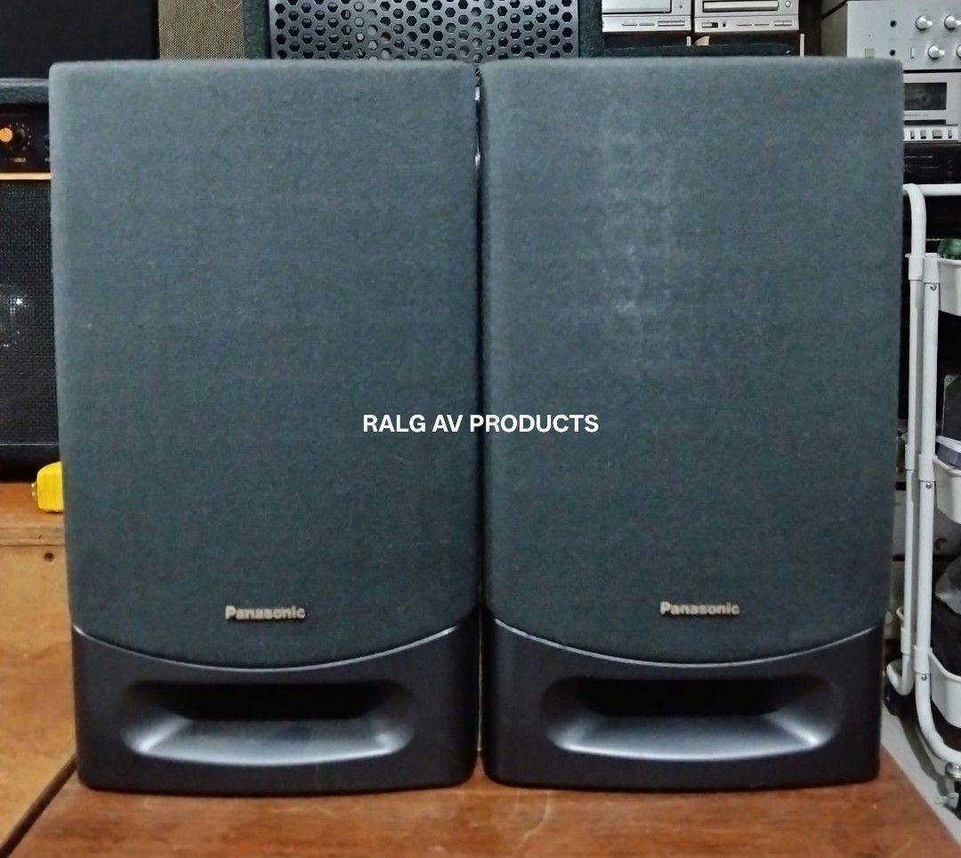 Panasonic SB-CH300 Full Range Bookshelf Speakerss (Category: Soundbars, Speakers & Amplifiers) located in Bulacan. Submitted by ronald277077025 (Listing ID 1460213302, Image 2). Description: PANASONIC FULL RANGE BOOKSHELF SPEAKER SB-CH300A-K 60 WATTS 4 OHMS 4.5* FULL RANGE WOOFER BASS REFLEX WOOFER CAN BE USE AS REPLACEMENT FOR BOSE MUSIC MONITOR SPEAKER MADE IN JAPAN DIMENSIONS: W165 x H20 x D19.5 CM Location: Sta Maria Bulacan Shipping at buyer