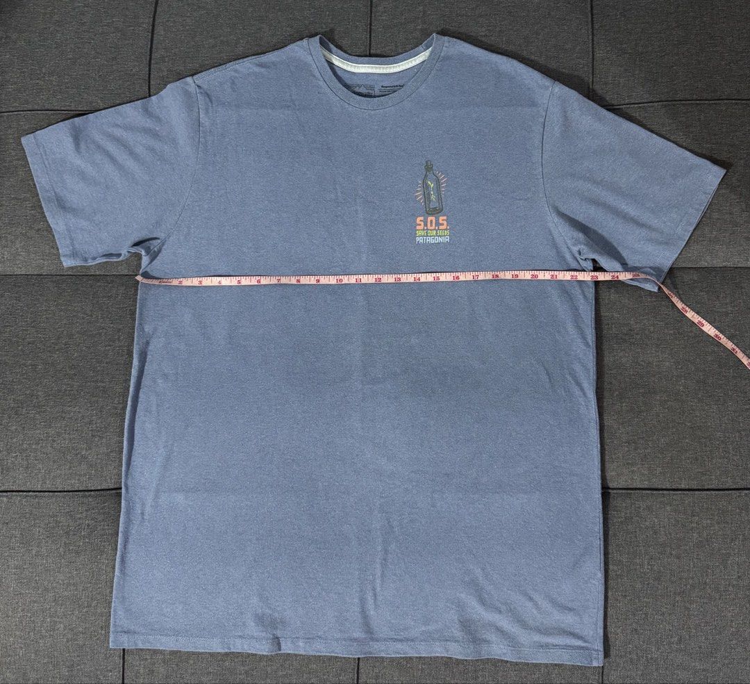 Patagonia Save Our Seeds Responsibili-Tee (Category: Tshirts & Polo Shirts ) located in General Santos City (Dadiangas). Submitted by curatedstuffs101 (Listing ID 1465067759, Image 2). Description: Has some minimal hairline cracks overall condition of the item is still great. Color rate:10/10 Size:large on tag Pls refer to the photos attached for the exact measurement Low ballers will kot be entertained .