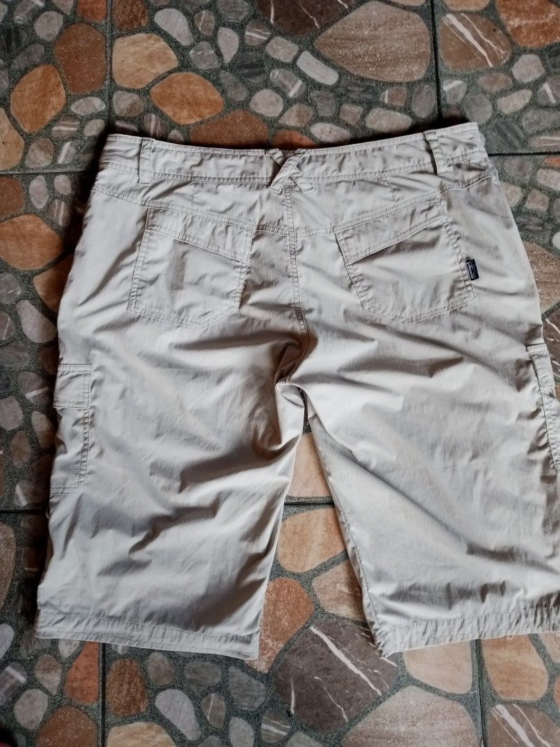 Patagonia Solimar Trekking short. (Category: Hiking & Camping) located in Dasmarinas. Submitted by francoprancisco (Listing ID 1465046167, Image 3). Description: Patagonia Solimar Trekking short. 34x 22 dimes. XL women quickdry/lighweight/upf30 sunprotect/stretch/water repellant fabric. cuff roll up. excellent no issue 380 plus sfee cavite loc..