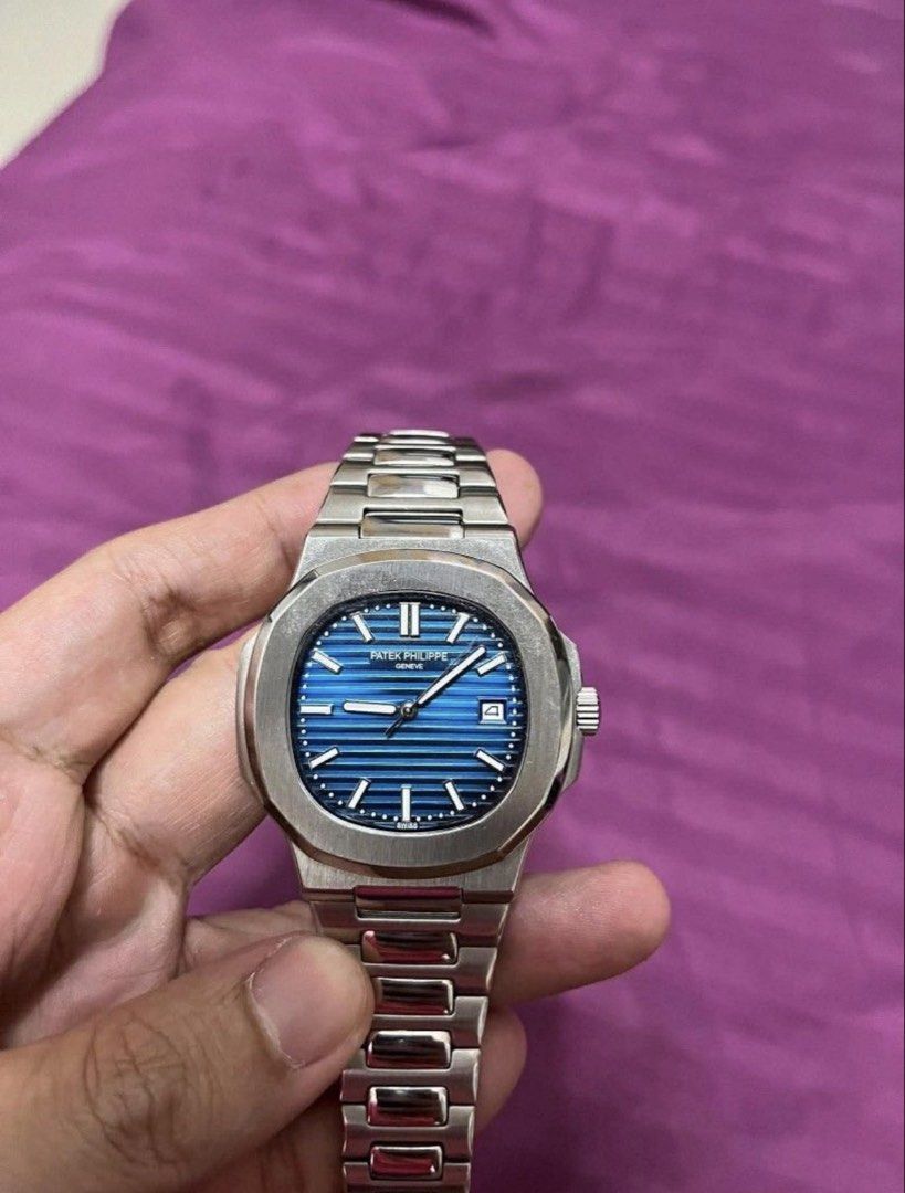 Patek Philippe Nautilus 5711/1A, SUPER C (Category: Men's Watches) located in Manila. Submitted by michaelcorleon18 (Listing ID 1464981014, Image 1). Description: FOR SALE : Patek Philippe Nautilus 5711/1A SUPER C CLOSEST TO LEGIT 1:1.