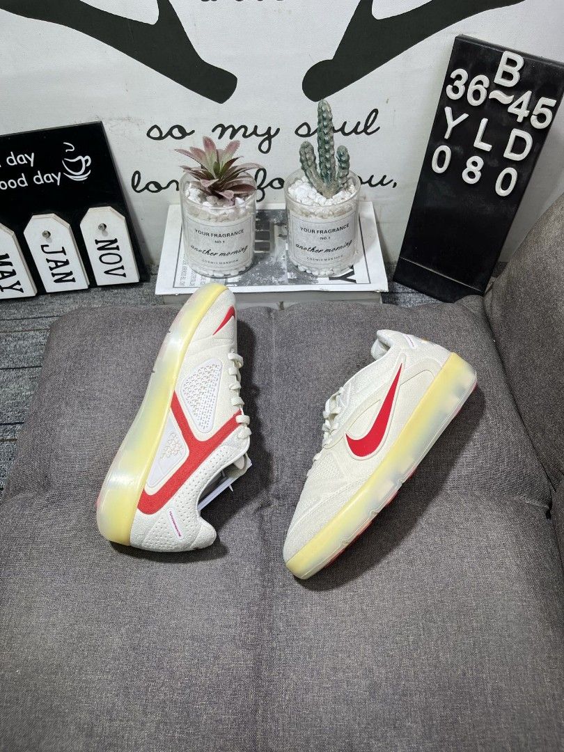 PEACEMINUSONE x Nike Cryoshot CTR360 Maestri II HQ1460-100 （分類：波鞋）位於 Hong Kong。 由 bluebubblebubble000 提交（商品編號 1465062384，圖片 3）。簡介： Size: 36-45 pse.is/9jwmtv。