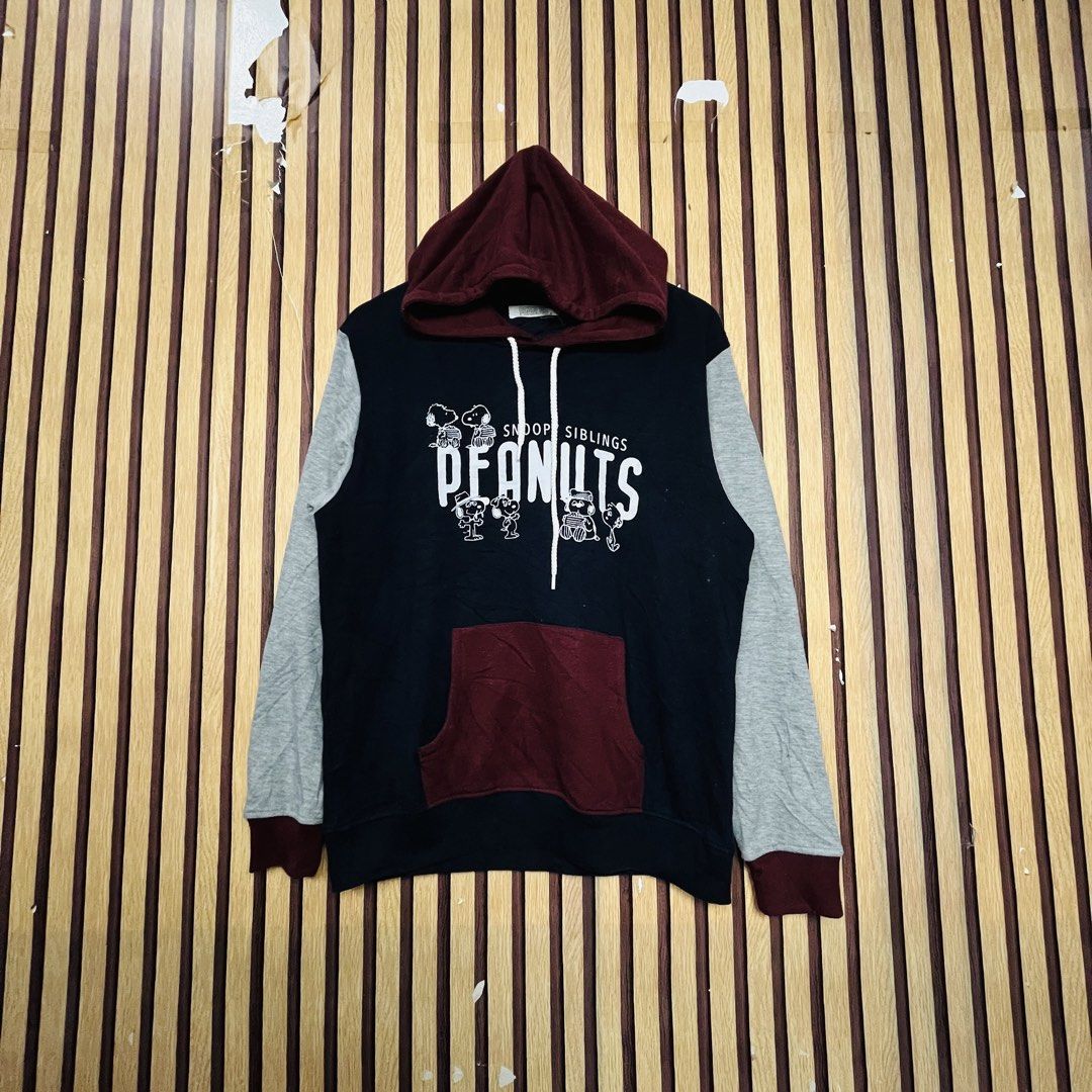 PEANUTS KIDCORE NOSTALGIA SKATER ACADEMIA VIBE VINTAGE HOODIE SWEATSHIRT BLACK GREY LARGE 23x26 (Category: Coats, Jackets and Outerwear) located in Dasmarinas. Submitted by yg_supplies (Listing ID 1465018042, Image 1). Description: PLEASE READ FAQ’s > Yes, available! > Last price posted. TAKE IT OR LEAVE IT! > Dasmariñas Cavite > ADDITIONAL PHOTOS are NOT AVAILABLE as we seal the items after taking pictures. > GCASH payment > JNT shipping / LALAM