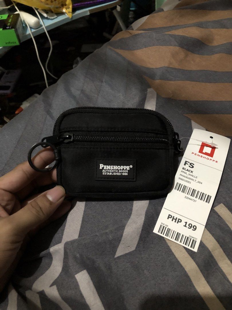 Penshoppe FS Mini Pouch / Coin Purse (Category: Wallets & Card Holders) located in San Juan, La Union. Submitted by declutteringog7 (Listing ID 1465112276, Image 3). Description: TITLE: Penshoppe FS Mini Pouch Black — Authentic Brand New PRICE: ₱180 CATEGORY: Bags & Wallets > Pouches & Coin Purses DESCRIPTION: Brand: Penshoppe – Authentic ✅ Color: Classic Black Original Price: ₱199 Details: • Smooth nylon fabric — lightweight & durable • Dual zip