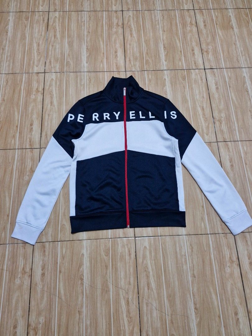 Perry Ellis (Category: Coats, Jackets and Outerwear) located in Antipolo. Submitted by kentoy6666 (Listing ID 1465071412, Image 1). Description: .