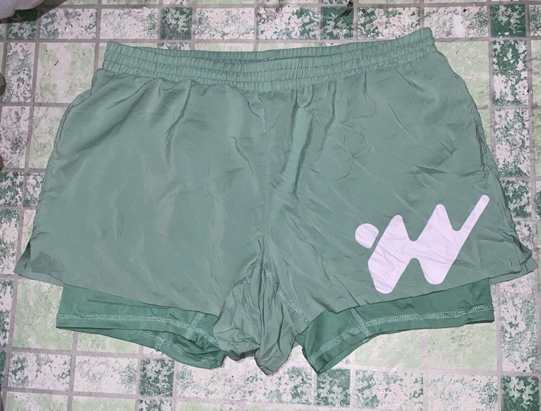 Pickleball short with inner cycling (Category: Activewear) located in Toledo. Submitted by marianallidapse1994 (Listing ID 1465006057, Image 2). Description: as new large size on tag .