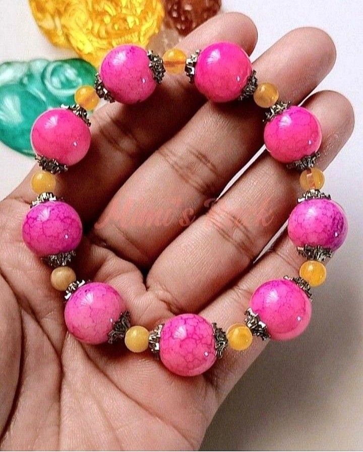 PINK DRAGON VEIN AGATE BRACELET (Category: Bracelets) located in Taguig. Submitted by mimisrack (Listing ID 1465161409, Image 2). Description: 🩷Bold pattern. Sweet color. 💗 Love & emotional balance – associated with compassion, harmony, and gentle emotional energy 🌷 Self-love & confidence – traditionally linked with self-acceptance and inner strength ✨ Positive energy – believed to encourage optimism and uplifting energy 🌿 Grounding & stabili