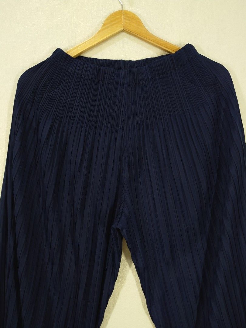 PLEATS PLEASE PANTS (Category: Other Bottoms) located in Baguio. Submitted by dansteals (Listing ID 1465049904, Image 3). Description: waist: 30-34 length: 37.