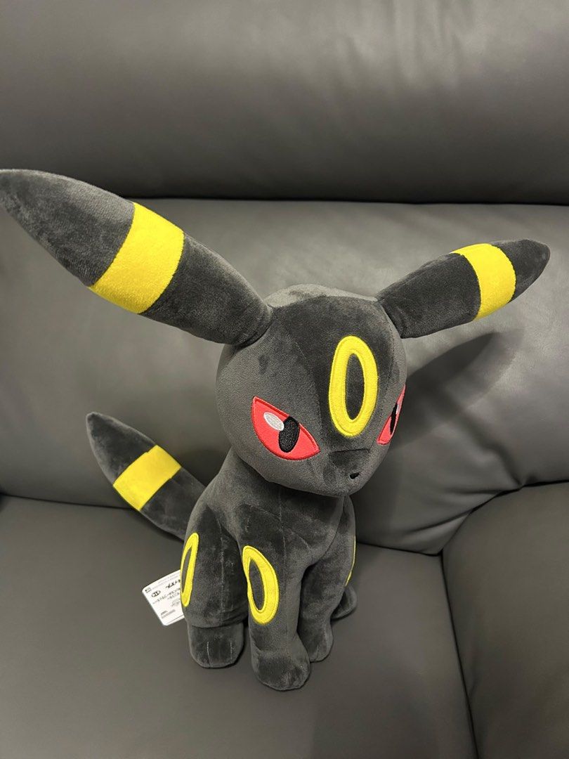 Pokémon 公仔 （分類：絨毛玩具）位於 Hong Kong。 由 cmmmmkwong 提交（商品編號 1465087206，圖片 3）。簡介： 圖一細公仔， $55=1💰 大隻 月伊貝 $120💰 黎帶晒d精靈返屋企💪🏻 。
