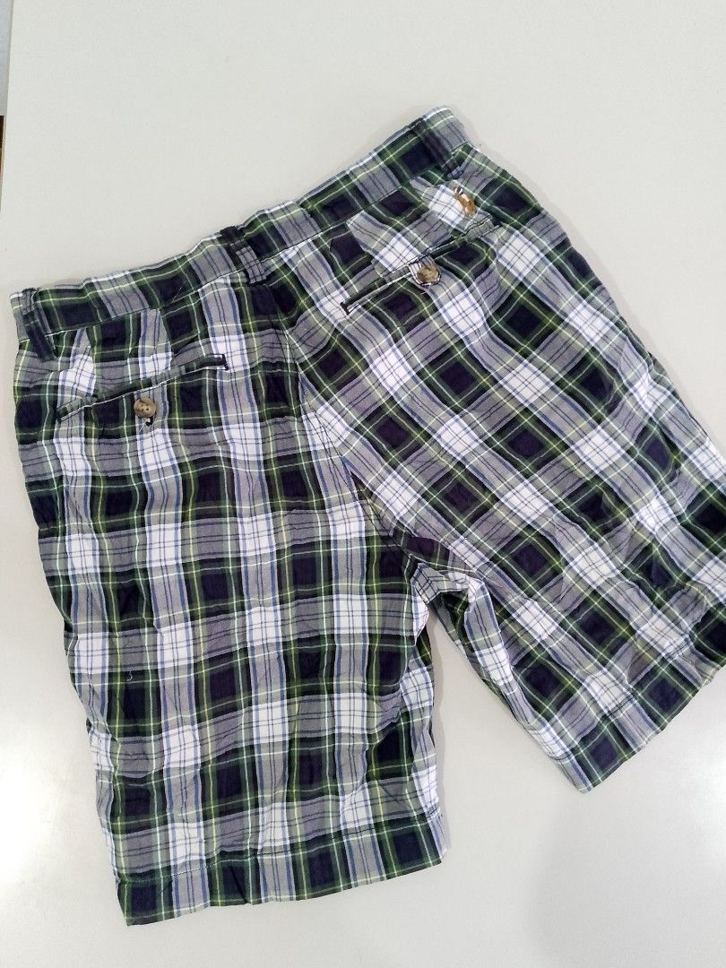 PoLo Ralph Luaren plaid short (Category: Activewear) located in San Pedro. Submitted by powmarzan047210 (Listing ID 1464996495, Image 2). Description: polo Ralph Lauren plaid short size 28 to 30 price 580 pick up location san Pedro laguna.