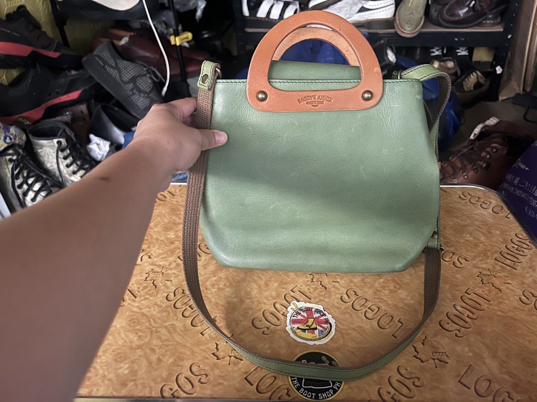 Porseyl BAGGYS ANNEX Japan Made (Category: Shoulder Bags) located in Manila. Submitted by babesdohaylo (Listing ID 1465018721, Image 1). Description: Porseyl BAGGYS ANNEX Japan Made Available For Layaway 8”height 10”width P 3,999 In Good Condition Location: Bambang Market Tondo Manila Stall # 8 For more items visit the following FB Page: The Boot Shop Ph Dr. Martens Ph Sell/Swap Carousel App edsantos27 / babesdohaylo Disclaimer: We’re not connect