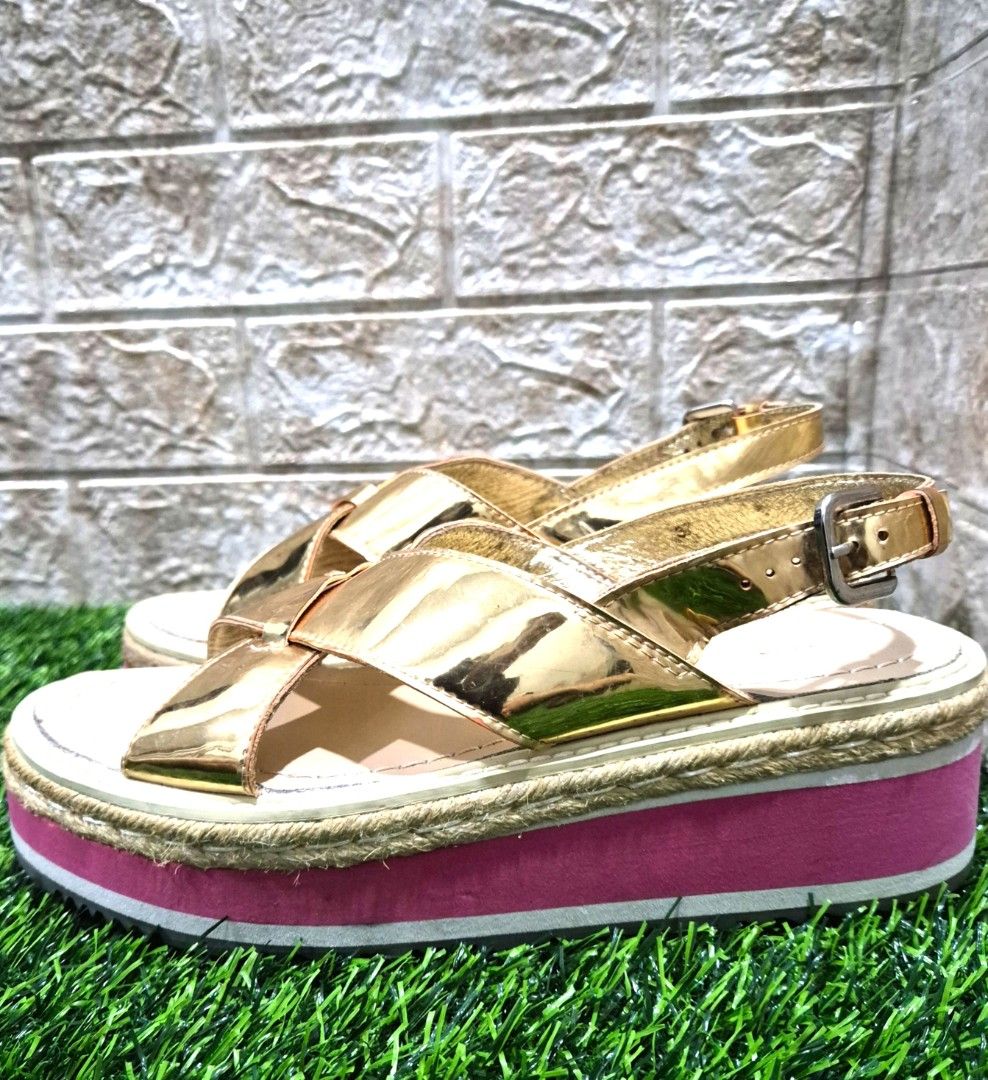 Prada Dupe Wedge Sandals (Category: Wedges) located in Antipolo. Submitted by saribymonica (Listing ID 1465023433, Image 3). Description: Top Grade Quality Size: 37 No issues DISCLAIMER: Personal decluttering only. I am not affiliated with, sponsored by, or connected to any brands mentioned. Items are sold as is, as shown, and as described. Please review photos and details carefully before purchasing. No return, refund, or exchange once sold..