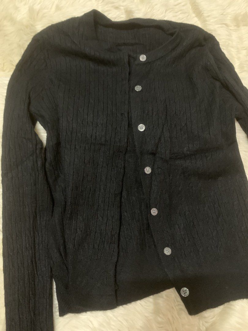 Pre Loved Black Cardigan Free Size (Category: Coats, Jackets and Outerwear) located in Las Pinas. Submitted by erd17declutters (Listing ID 1465152971, Image 3). Description: 📍Las Pinas 💵 Union Digital Bank 🚢 JnT or Lalamove.