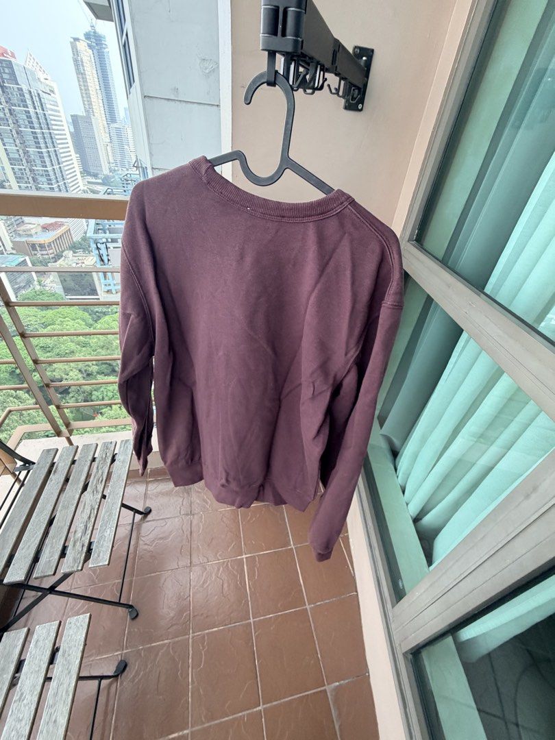 Pre owned Zara Sweatshirts (Category: Coats, Jackets and Outerwear) located in Makati City. Submitted by myshopmyhome (Listing ID 1465014845, Image 2). Description: Pre owned my Zara Sweatshirts size small (W 21 x 23.5L inches) fall winter 2025 100% authentic Used only once during my travel to U.S. no issues P800 plus shipping For pick up Legaspi Village, Makati For delivery lalamove or LBC Dm or txt 0917-8316154.