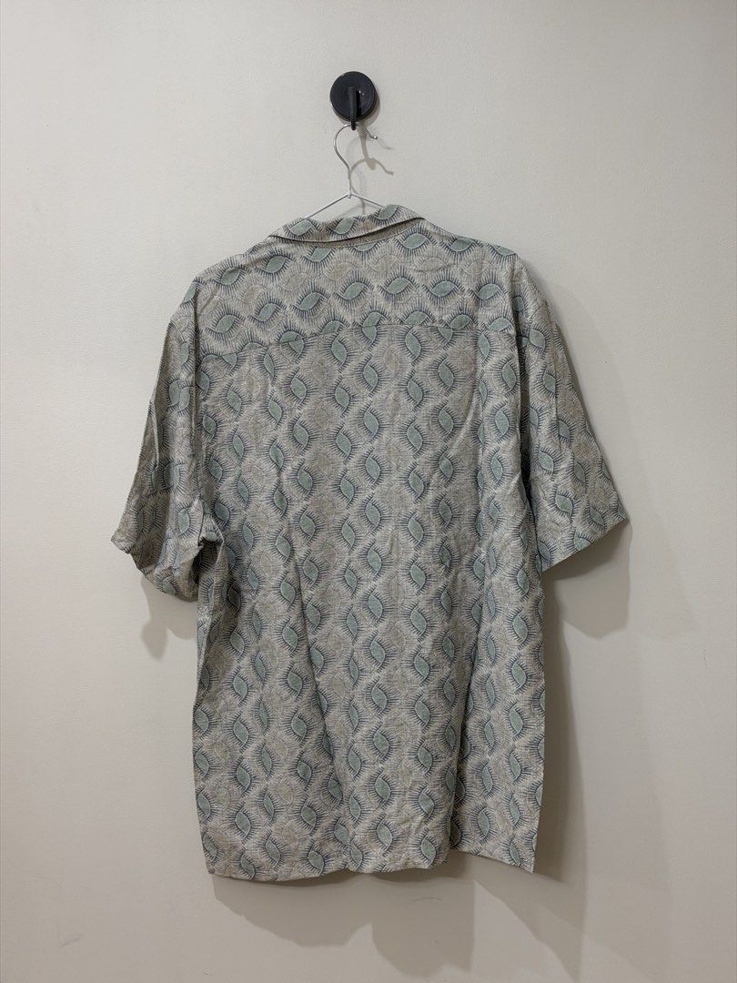 Preloved ★ ZARA Patterned Polo Shirt (Category: Tshirts & Polo Shirts ) located in San Juan City. Submitted by curated.club (Listing ID 1465121837, Image 2). Description: ★ 𝐥𝐚𝐬𝐭 𝐩𝐫𝐢𝐜𝐞 𝐩𝐨𝐬𝐭𝐞𝐝 ★ please read bio before ordering ★ actual item color may differ slightly due to lighting and screen settings.
