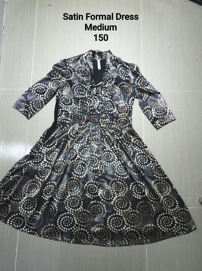 Preloved Dresses, Blouses (Category: Dresses) located in Cainta. Submitted by mitchiemochi (Listing ID 1465096602, Image 3). Description: price in each photo.