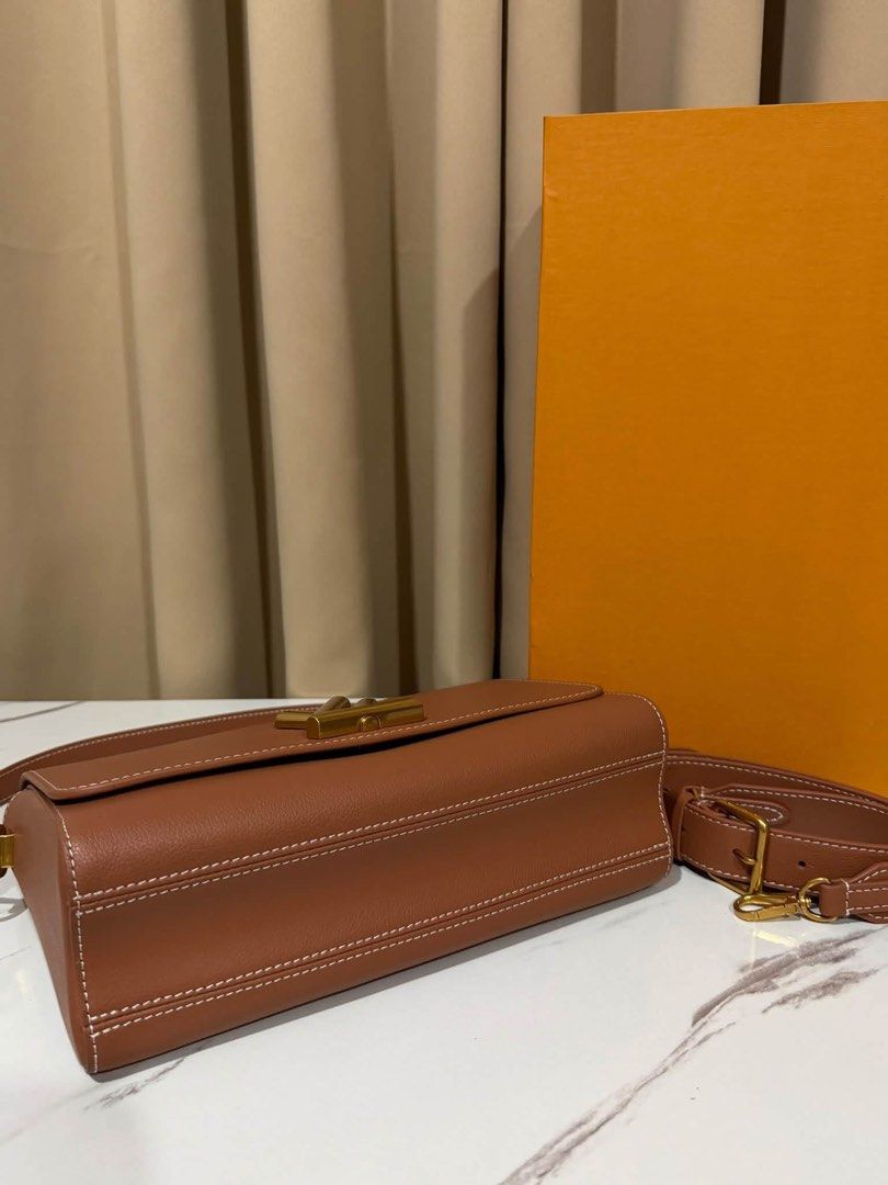 Preloved Lv Shoulder Bag (Category: Luxury Bags & Wallets) located in Manila. Submitted by bagsandshoesmanymore (Listing ID 1465164297, Image 3). Description: Preloved Lv Size 27cm Rank SA Rare to find Gold tone hardware Genuine leather What you see is what you get Please read before you order 👉🏻❗️Payment first before shipping ❗️Cut off time of payment 11am sameday delivery ❗️NO MEET UP / NO PICK UP ❗️ORDER CANNOT BE CANCELLED ❗️PLEASE DON’T BU