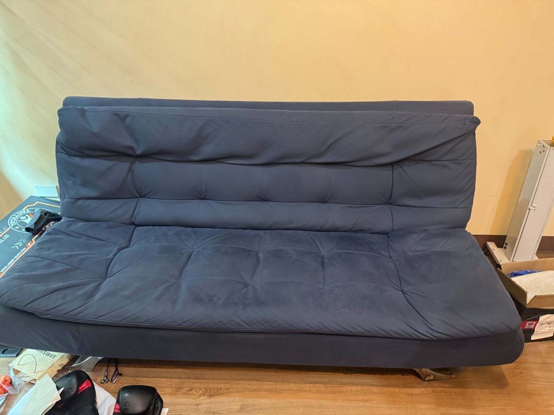 Preloved sofa bed (Category: Sofas) located in Caloocan City. Submitted by prelovedbybets (Listing ID 1465024815, Image 2). Description: Sofa bed with cloth cover smooth and soft rfs decluttering .