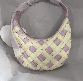 (Category: ) located in . Submitted by camylla (Listing ID 1465143152, Image 1). Description: .
