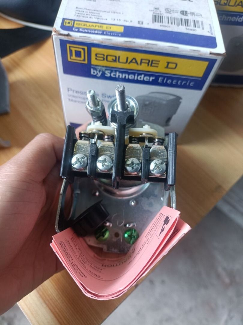pressure switch 50/30psi (Category: Other Home Furniture) located in Manila. Submitted by ramoseliza33488 (Listing ID 1465043039, Image 2). Description: .