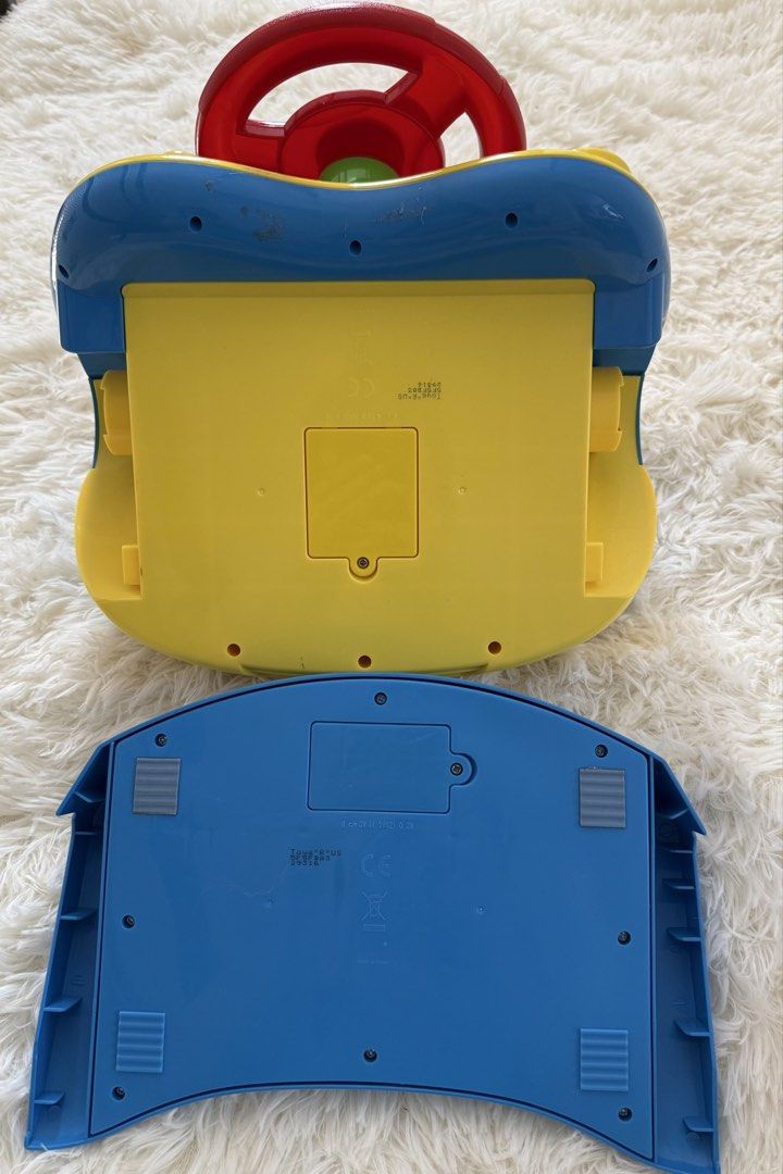 Arcade driving toy set from TRU (Category: Infant Playtime) located in Cabuyao City. Submitted by affordable_love_items (Listing ID 1464974042, Image 3). Description: Likenew. Battery operated. Working. Cabuyao laguna.