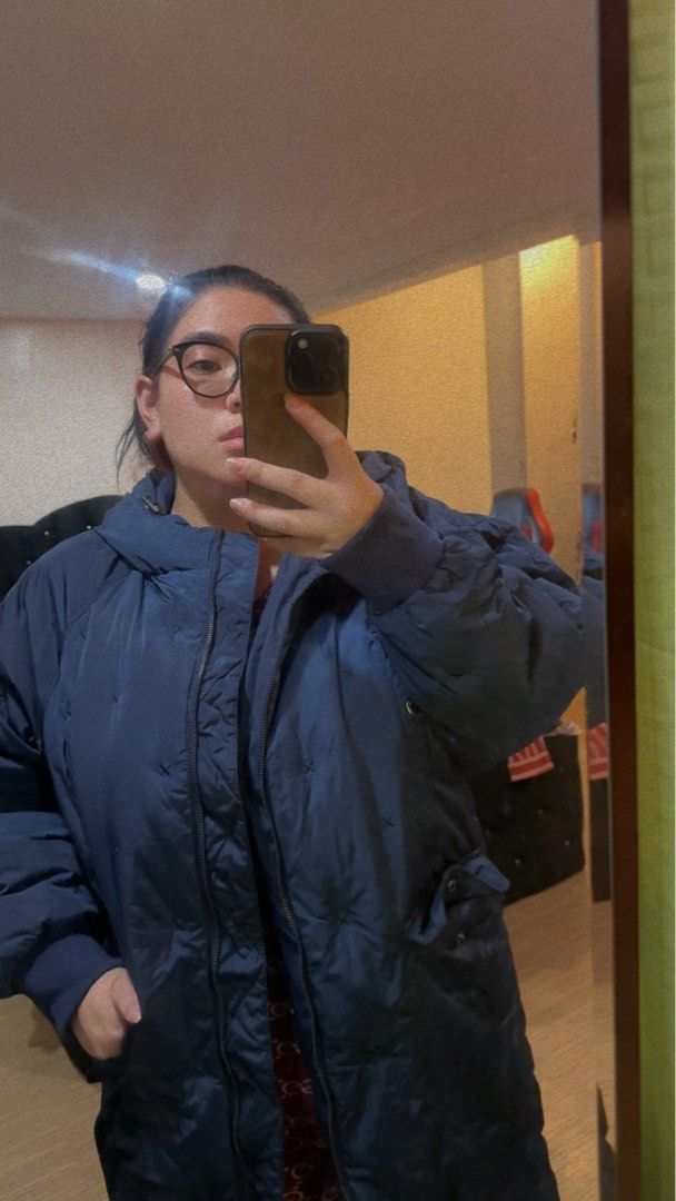 Puffer Jacket (Category: Coats, Jackets and Outerwear) located in Batangas. Submitted by stopandshopforluxury (Listing ID 1465111485, Image 3). Description: Fits to L-XXL Used once in Korea.