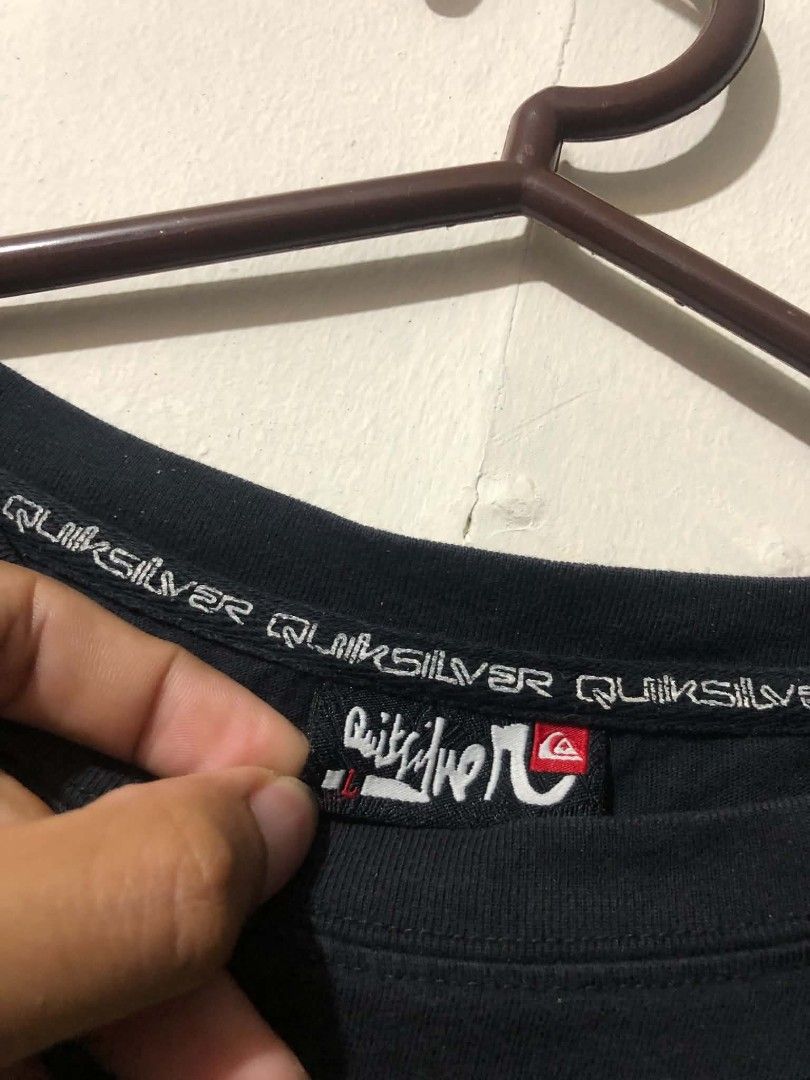 Quiksilver Graphic Tee (Category: Tshirts & Polo Shirts ) located in Pasig City. Submitted by geloangelo17550 (Listing ID 1465154004, Image 3). Description: Authentic Excellent condition No issue.