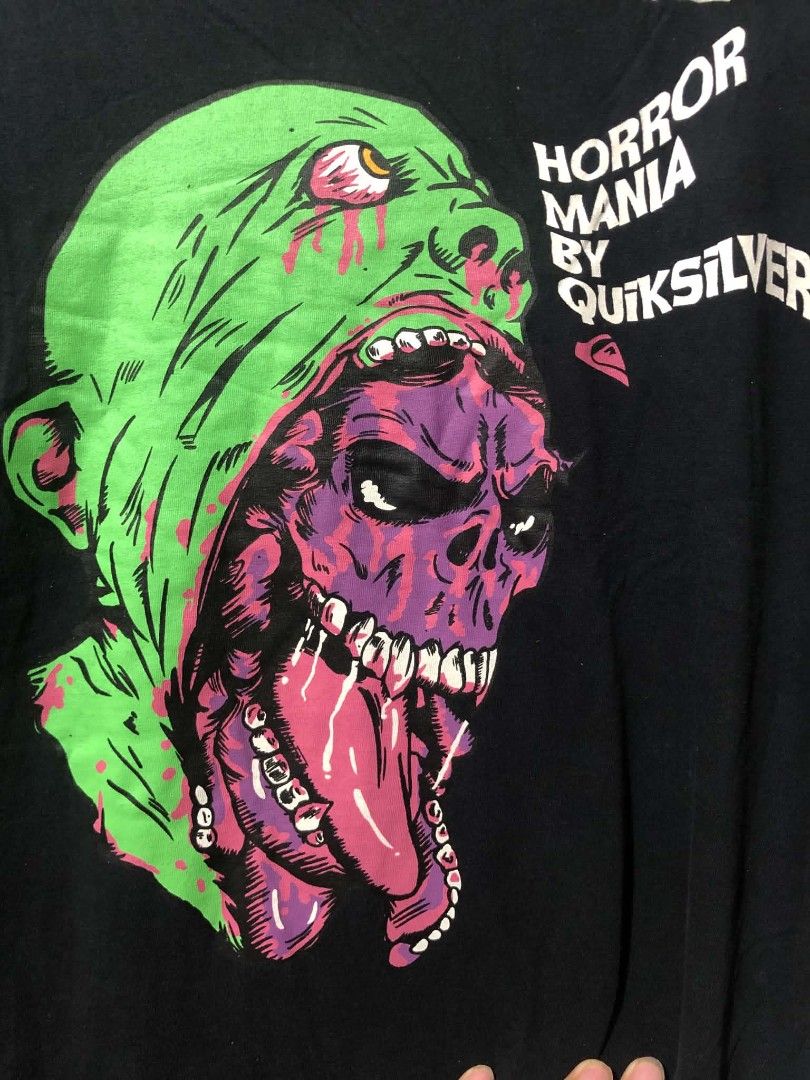 Quiksilver Graphic Tee (Category: Tshirts & Polo Shirts ) located in Pasig City. Submitted by geloangelo17550 (Listing ID 1465154004, Image 2). Description: Authentic Excellent condition No issue.