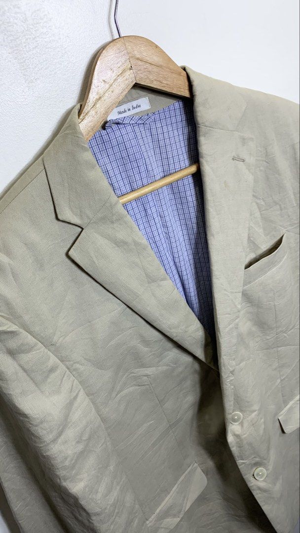 Ralph Lauren linen coat (Category: Formal Shirts) located in Calamba. Submitted by jtrbngt97 (Listing ID 1465011635, Image 2). Description: Ralph Lauren linen material Excellent condition W23 L29.5.