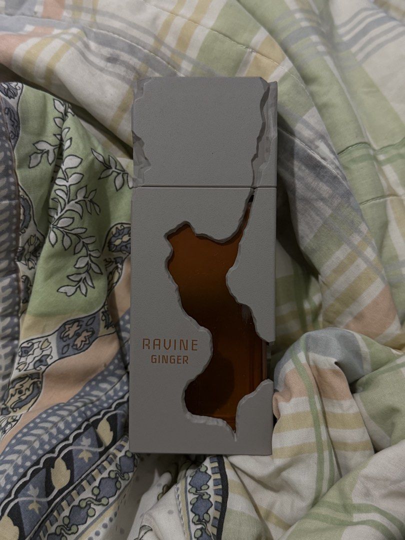Ravine Ginger Fragrance Perfume with Box (Category: Fragrance & Deodorants) located in Malolos. Submitted by relattei (Listing ID 1465095801, Image 1). Description: Used about 15-20ml Around 80ml left.