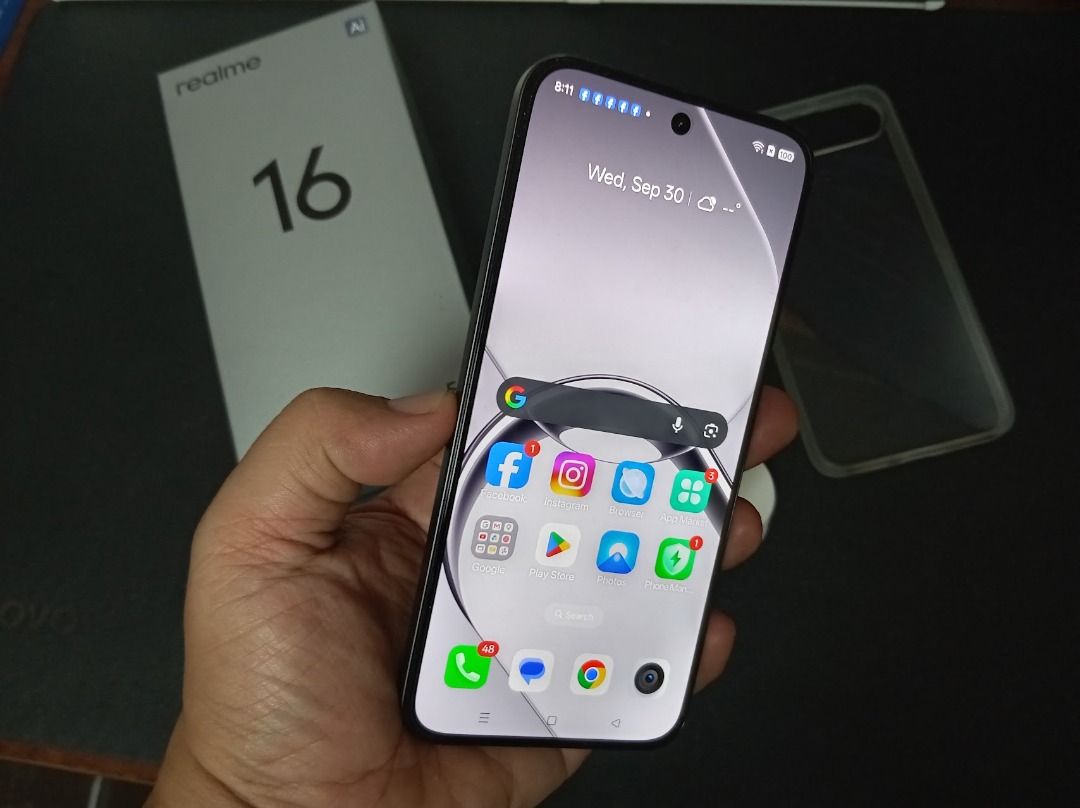 realme 16 5G 8+256GB (Category: Realme) located in Bacoor. Submitted by 1syrax (Listing ID 1464970524, Image 2). Description: realme 16 5G Review unit for a tech site Almost new RFS: liquidating, need cash. Pick up: Molino 4, Bacoor. NOTE: copy of receipt posted is for price reference purpose only. Negotiable? Sure. Just make a reasonable offer please..