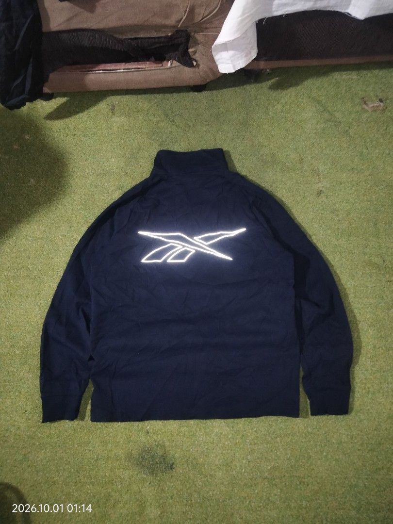 Rebook Track Jacket (Category: Coats, Jackets and Outerwear) located in Caloocan City. Submitted by haruconcep52476 (Listing ID 1465137517, Image 3). Description: Dimensions W21×L26.5 Good condition Color rate 10 No issue Fresh from bale.