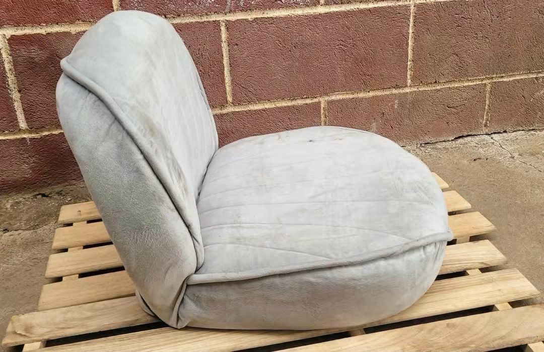 RECLINING FLOOR CHAIR (Category: Chairs) located in Sablan. Submitted by gongonshelley12 (Listing ID 1465010431, Image 3). Description: 👉👉800 ONLY👈👈 GCASH NOW..!! ON CLEARANCE SALE RECLINING FLOOR CHAIR/SOFA 5-POSITION ADJUSTABLE RECLINE REMOVABLE AND WASHABLE CHAIR COVER LABHAN NIO NA LANG PO UNG COVER MGA MADAM SUPER EXCELLENT CONDITION GANDA NG COVER CLOTH NYA HINDI PO NGARAG ANG FOAM NYA.