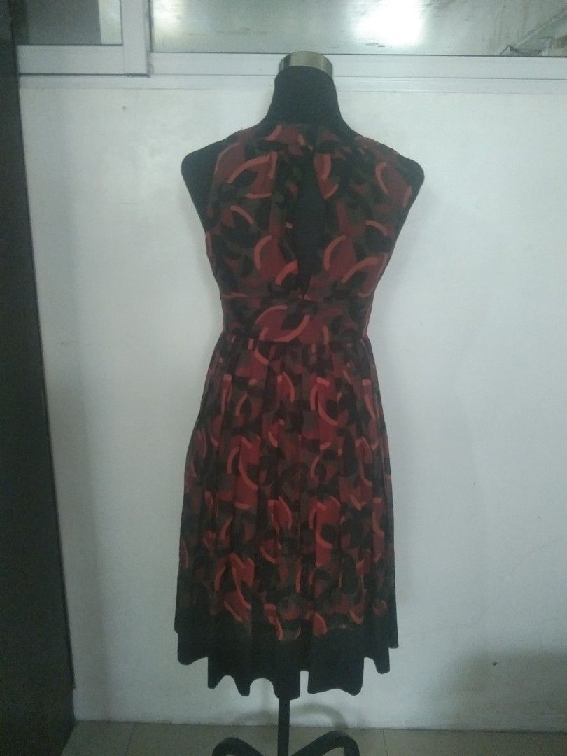 Red dress (Category: Dresses) located in San Fernando. Submitted by kitkat.astina (Listing ID 1465021175, Image 2). Description: good as new not used tape measurement front: bust: 16 inches waist: 14 inches length: 36 inches.
