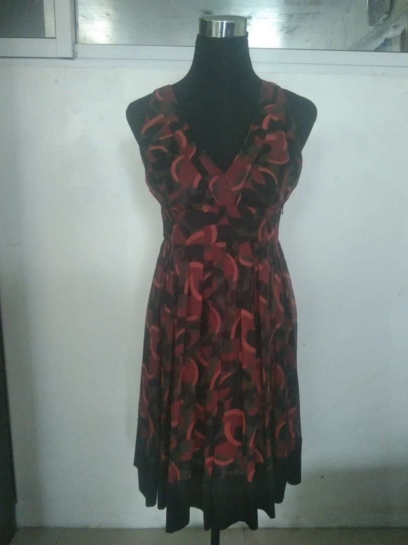 Red dress (Category: Dresses) located in San Fernando. Submitted by kitkat.astina (Listing ID 1465021175, Image 1). Description: good as new not used tape measurement front: bust: 16 inches waist: 14 inches length: 36 inches.