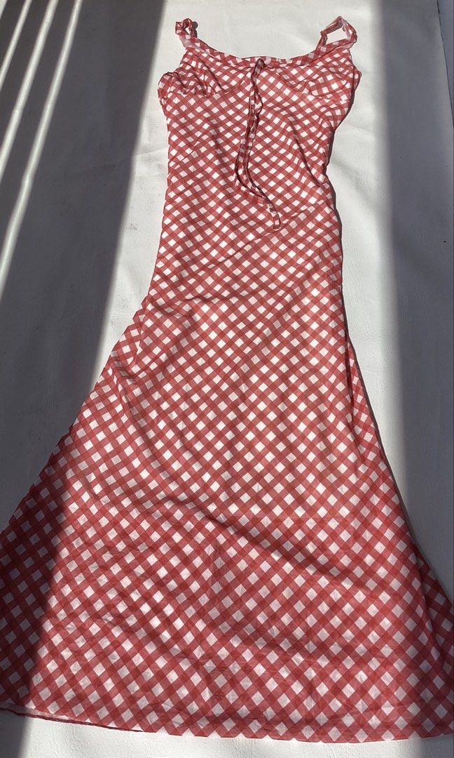 Red Gingham Maxi Dress (Category: Dresses) located in Pasig City. Submitted by wear_she_goes (Listing ID 1465033599, Image 3). Description: .