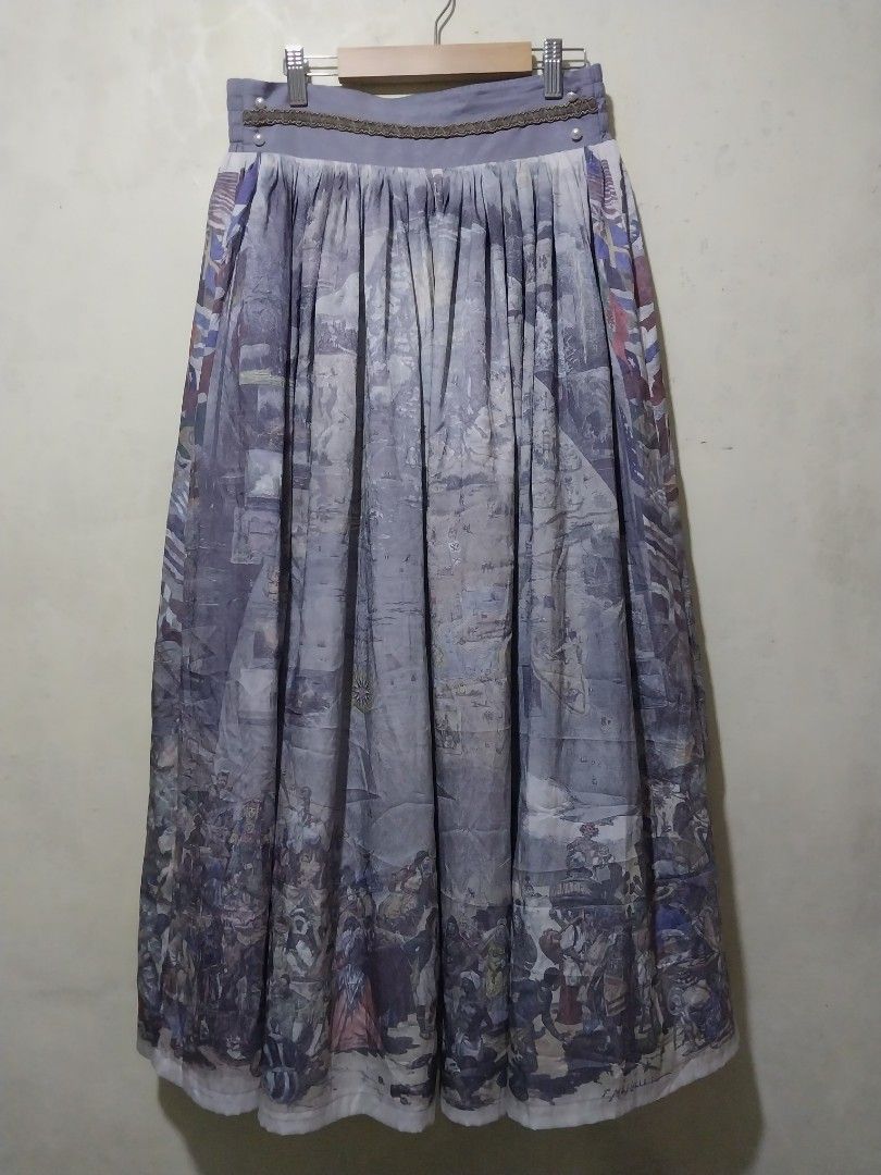 Renaissance Print Pleated maxi Skirt (Category: Skirts) located in Manila. Submitted by PrinceDani.Clothing (Listing ID 1465105162, Image 2). Description: Renaissance print pleated maxi skirt Size 28-32in waist 36.5in length excellent condition .