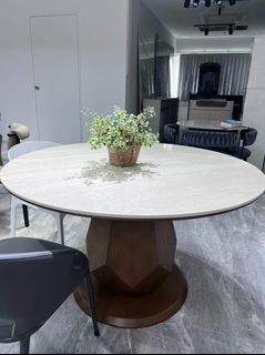 (Category: ) located in . Submitted by ifurniture (Listing ID 1464998563, Image 1). Description: .