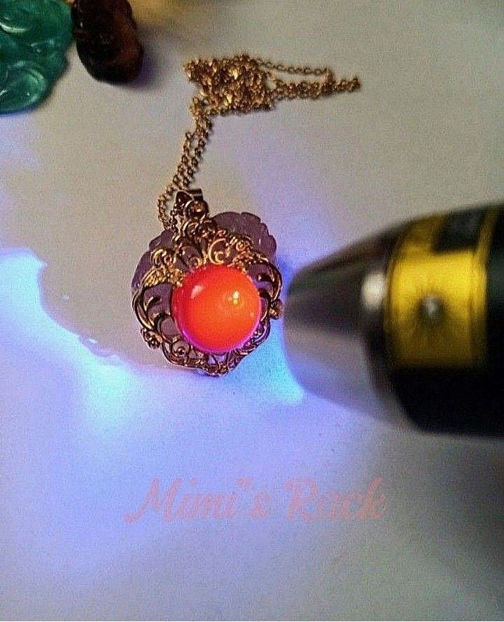 RUBY JADE NECKLACE IN GOLD SETTING (Category: Necklaces) located in Taguig. Submitted by mimisrack (Listing ID 1465102312, Image 2). Description: 🩷Passionate prosperity charm wrapped in radiant gold elegance - -Ruby Jade symbolizes vitality, courage, and heart-centered strength -Encourages confidence, passion, and positive life-force energy -Gold setting enhances warmth, luxury, and prosperity symbolism -Promotes emotional balance and empowered 