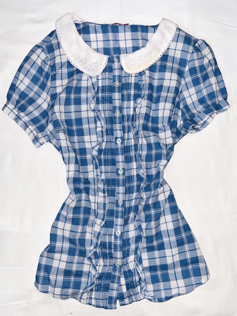 ruffled blue blouse (Category: Blouses) located in Manila. Submitted by iris_001 (Listing ID 1464994680, Image 1). Description: fs: ruffled blue blouse (˶˃ ᵕ ˂˶) size: s-m issue: stain in collar mine: 120 steal: 150 lock: 250.