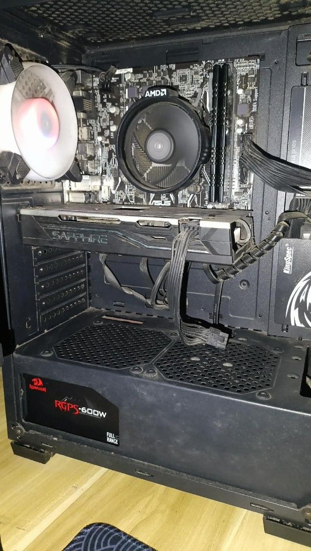 Ryzen 5 2600 with rx 570 4gb (Category: Desktops) located in Caloocan City. Submitted by renzyyy0522 (Listing ID 1464969977, Image 2). Description: MID-GAMING PC FOR SALE – ₱12,000 Specs: Ryzen 5 2600 ASUS A320M Motherboard RX 570 Graphics Card 16GB RAM x 2666mhz PNY 512GB SSD +256gb kingspec Redragon 600W PSU free blueetoth adapter na Case fan – gumagana pero di na nacocontrol ilaw No monitor included po. System unit only Issue: Sira ang rear au