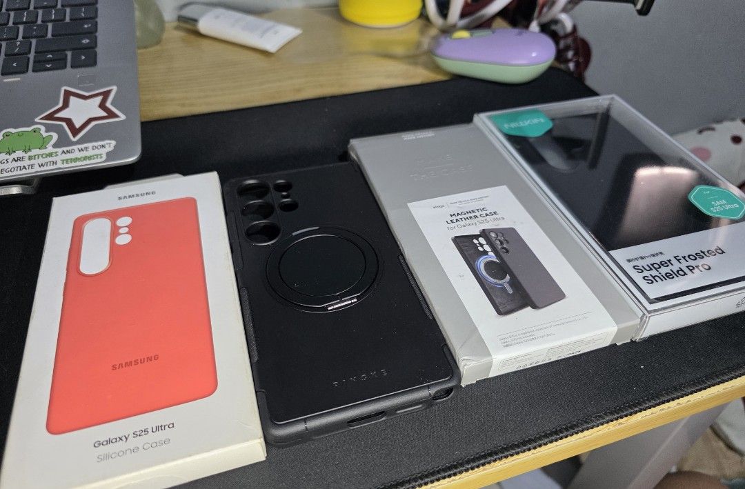 S25 ultra cases (Category: Cases & Sleeves) located in Marikina City. Submitted by autumn09123 (Listing ID 1465005420, Image 2). Description: S25 ultra cases Take all for 3,500❗️ No issue good as new Elago magnetic leather case (1,680 orig price) Ringke alles case (2,680 ringke website orig price) Nilkin frosted case (780 orig price) Orginal S25U silicone case red (1,490 orig price) RFS: These cases are too bulky for my liking, so I'm switching t