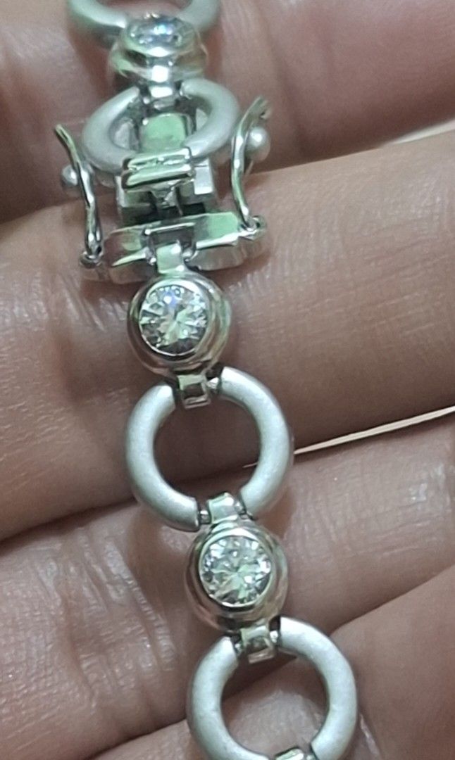 S925 Bracelet (Category: Bracelets) located in Baguio. Submitted by marinel.caranto (Listing ID 1465122626, Image 3). Description: silver s925 with simulated diamonds 8500.00 super nice 17cm.