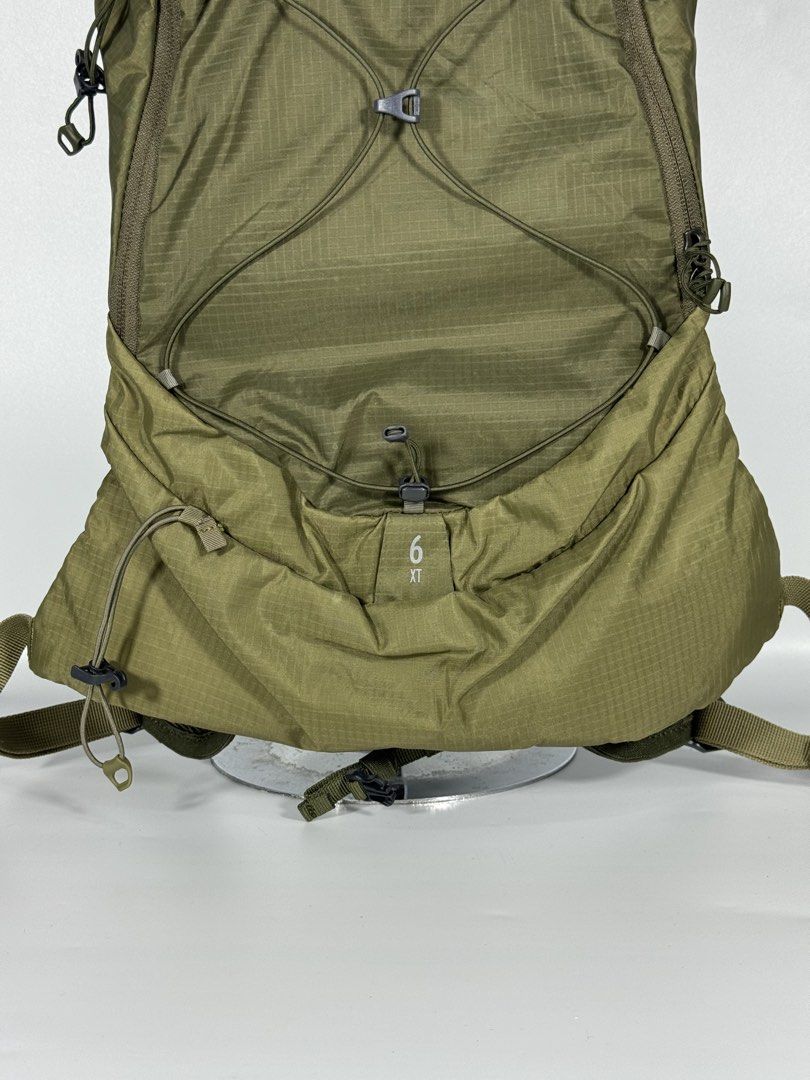 Salomon XT6 Backpack 6L (Category: Activewear) located in Calamba. Submitted by secondsite.ph (Listing ID 1465072772, Image 3). Description: Salomon / XT 6 Bakcpack 6 Liters 9.5/10 Like new Minor sign of usage ₱2500.